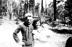 Gordon Bennett in navy uniform; Alice Haydock Bennett; Ruth Bennett McDougal Dorrough; Family